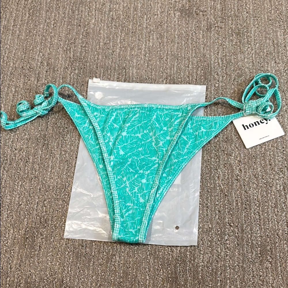Honey Swim Drift Ribbed String Bottom - Picture 5 of 9